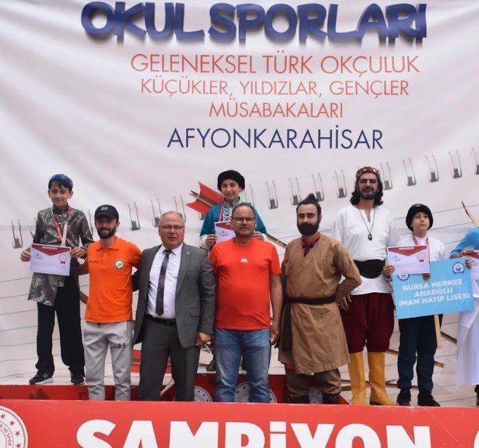 Tavşanlılı küçük okçu Türkiye ikincisi oldu