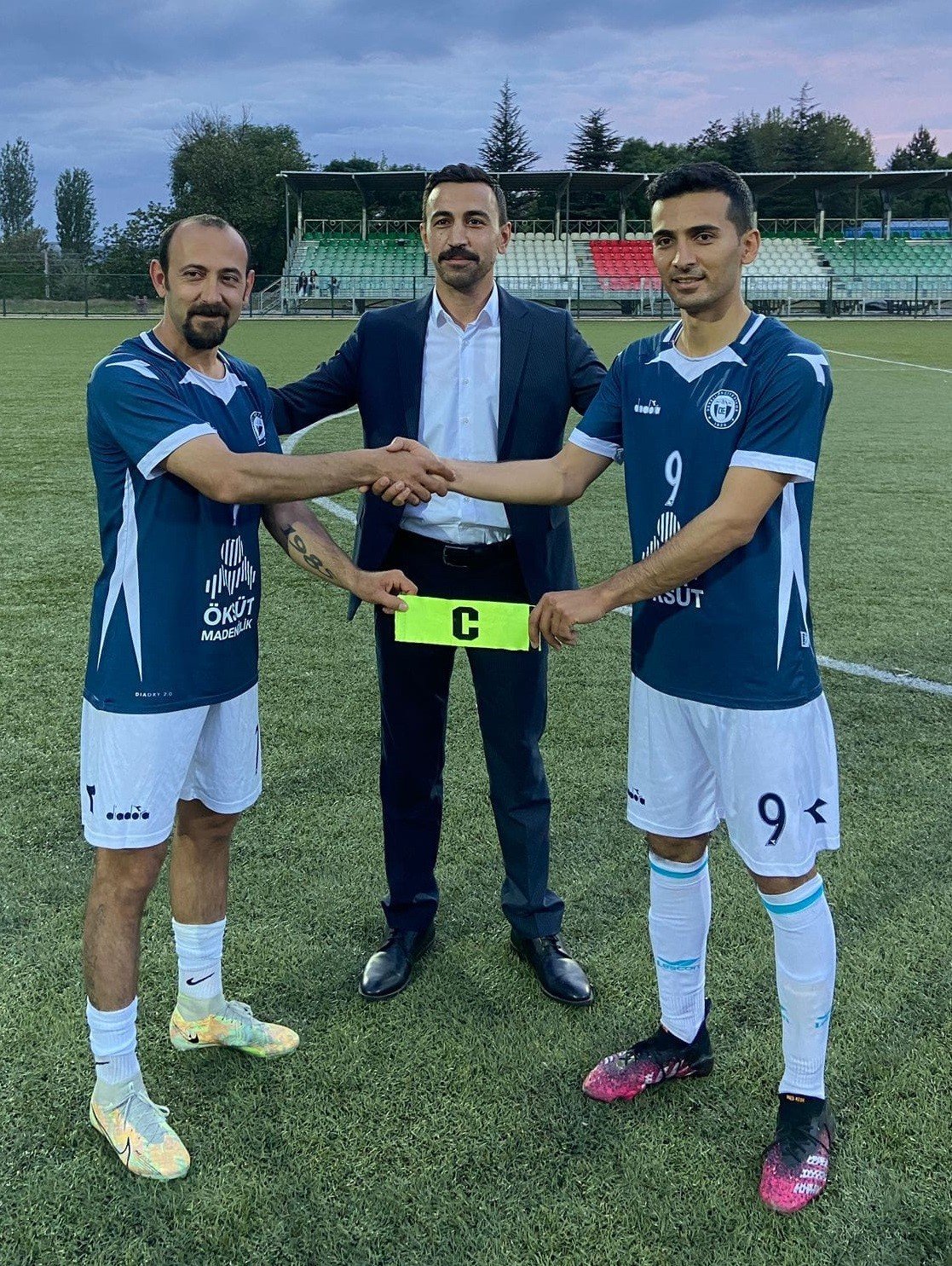 Arif Toker futbolculuk kariyerini noktaladı