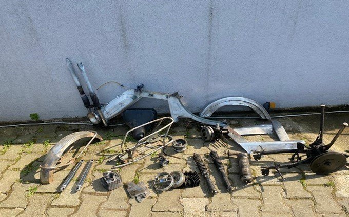 Hırsızlar yakayı ele verdi