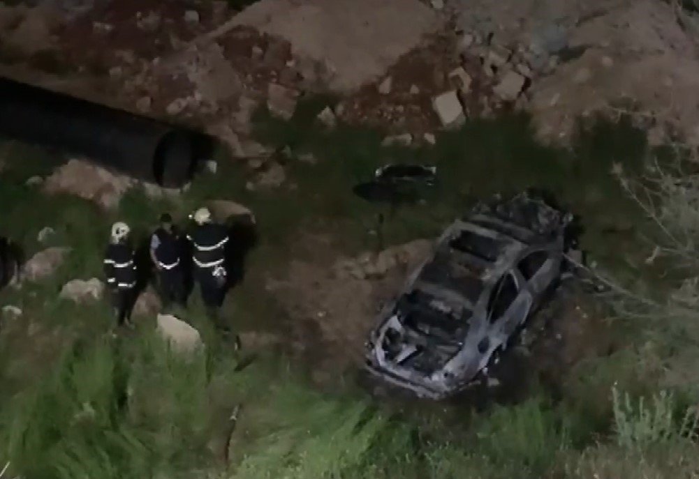 Yanan araçta ölü sayısı 2’ye yükseldi