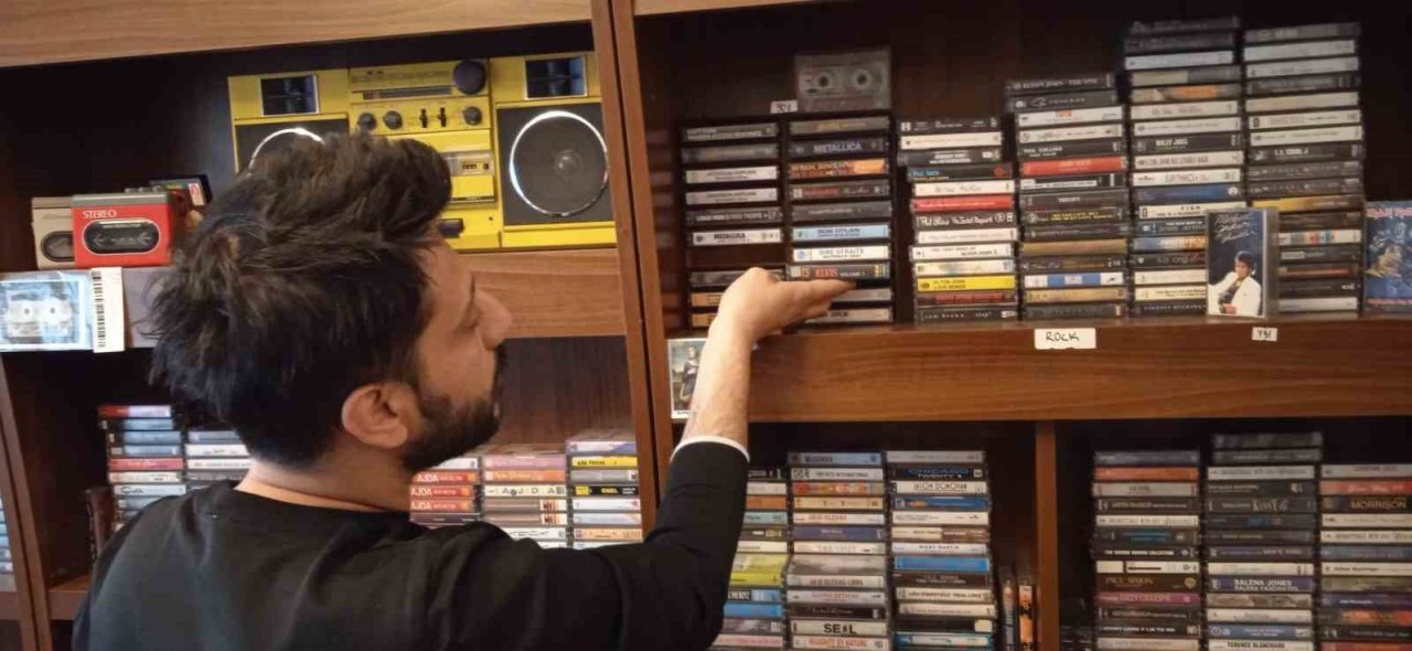 Gençler kasetlerle nostalji yaşıyor