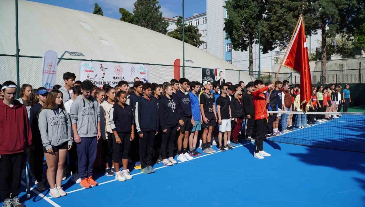 Okul Sporları Gençler Tenis Türkiye Birinciliği müsabakaları Manisa’da başladı