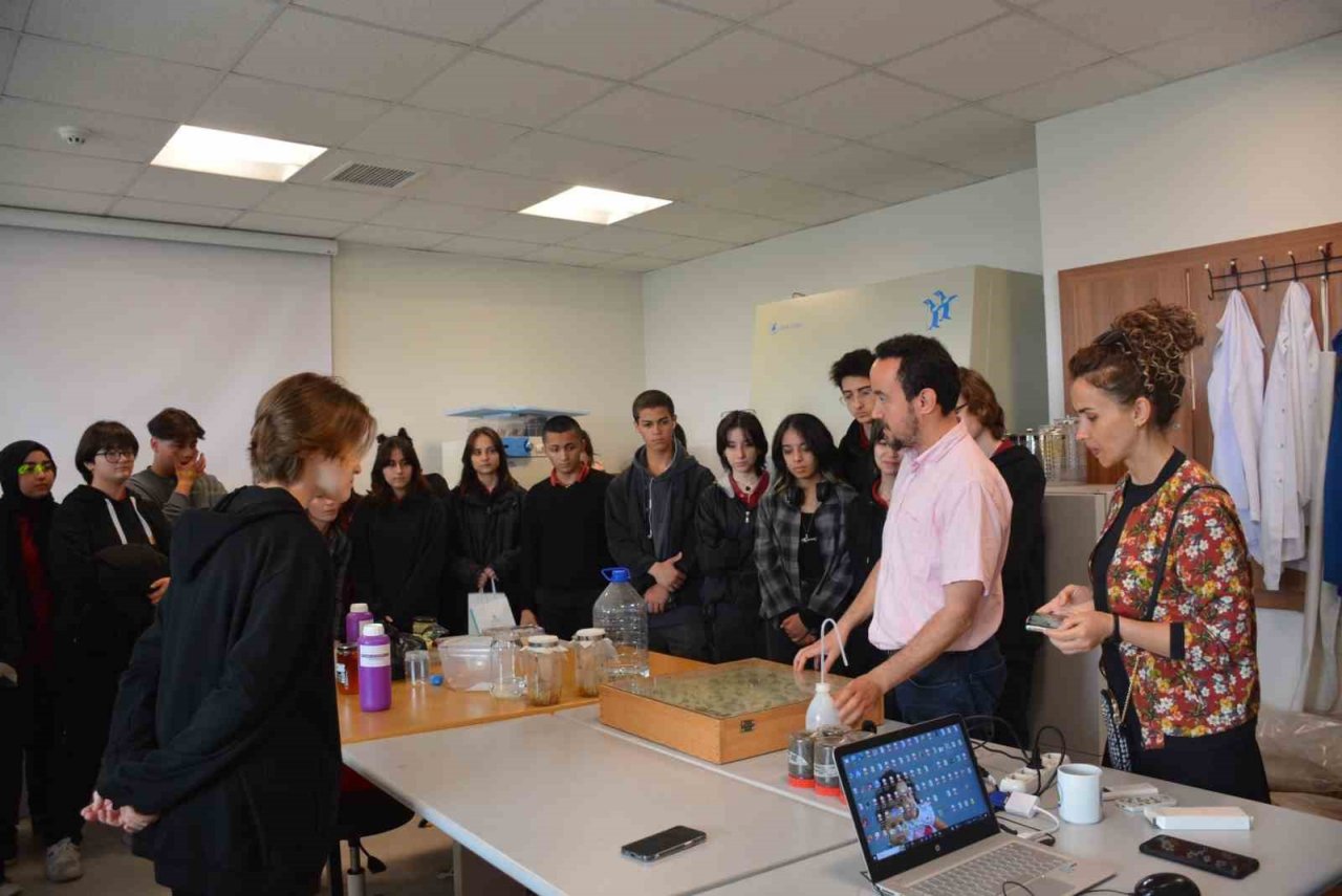 Öğrenciler fakülteleri inceledi