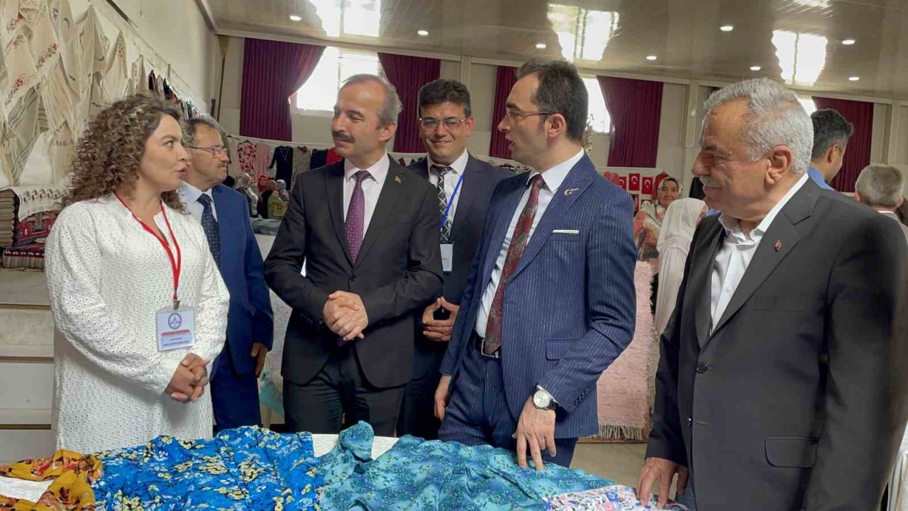 Perşembe’de ’Hayat Boyu Öğrenme Haftası’ kutlandı