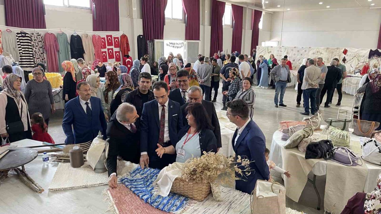 Perşembe’de ’Hayat Boyu Öğrenme Haftası’ kutlandı