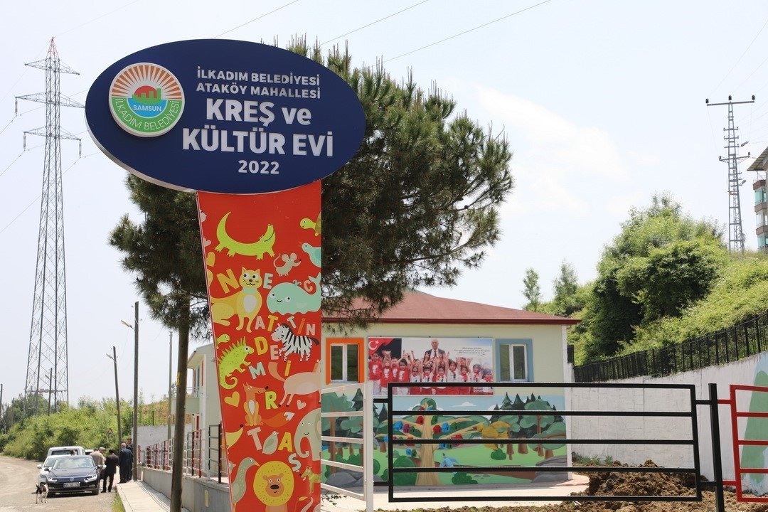 Mahalle kreşlerinde anneler el sanatlarını, çocuklar da eğitimlerini geliştiriyor