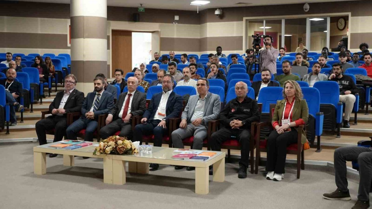 Kentsel dönüşümde İstanbul, Bursa, İzmir uyarısı