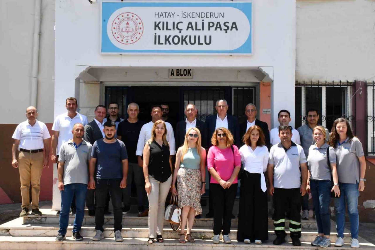 Kibar Holding’den depremzede çocuklara ziyaret