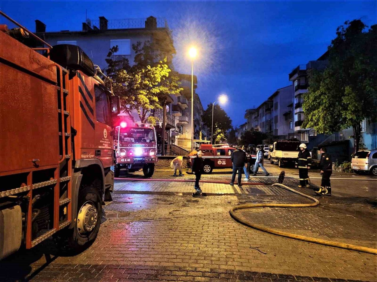 Kütahya OBM personeli sel baskınlarında su tahliyelerine destek verdi