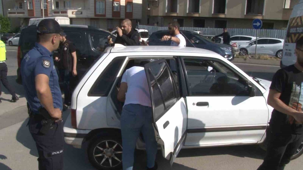 Maltepe’de okul önlerinde denetim