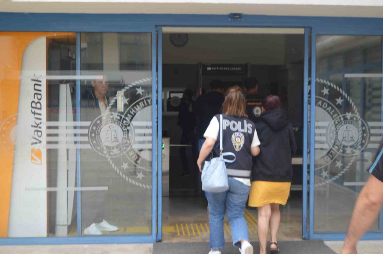 Göçmen kaçakçılarına ağır darbe: 8 tutuklu