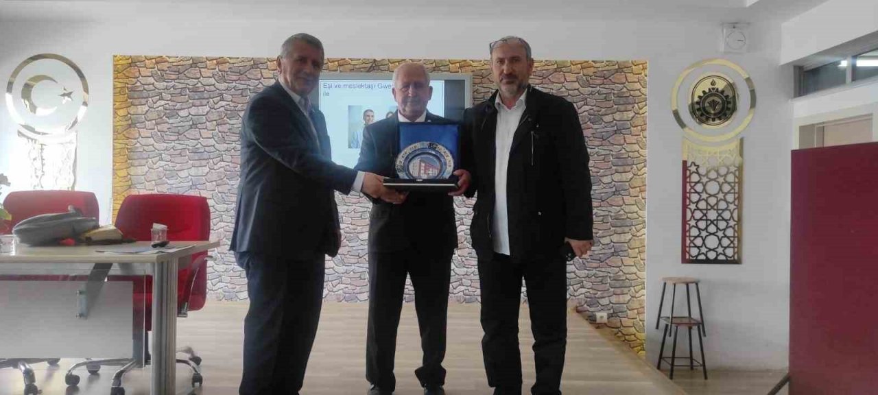 Öğrencilere "Bilimin Yıldızları" isimli konferans verildi