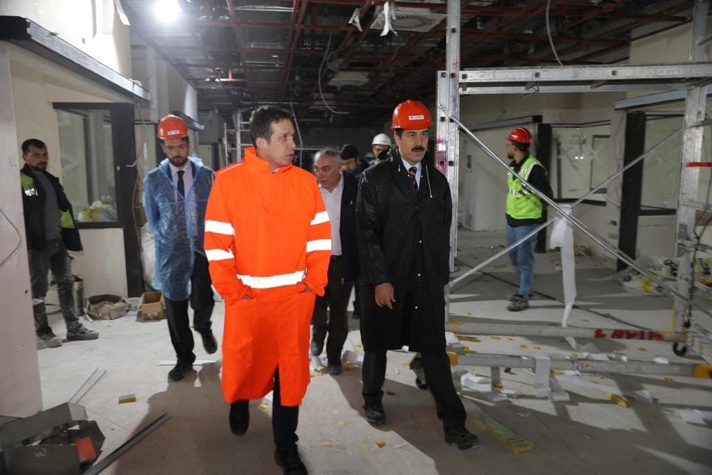 Rektör Ahmet Tekin, Şehir Hastanesini inceledi