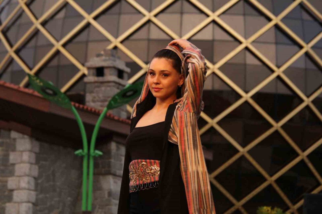 580 yıllık keşandan yapılan kıyafetler Rize’de sergilendi