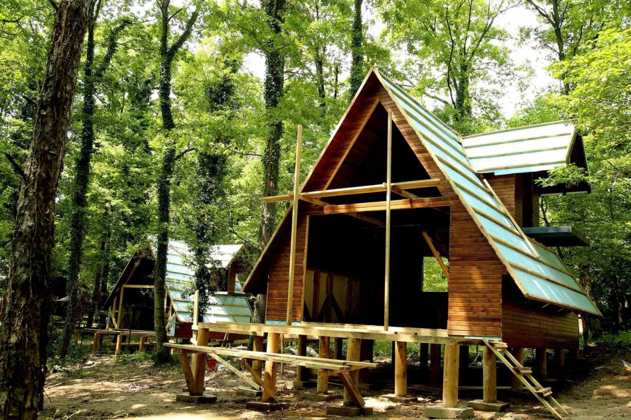 Sakarya Büyükşehir’in bungalovları doğaya renk kattı: 4 tanesi tamam