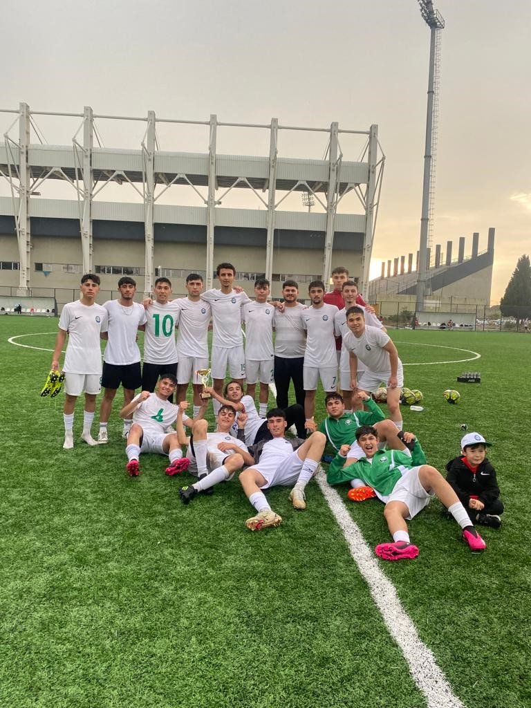 Salihli Belediyespor U17’de şampiyon