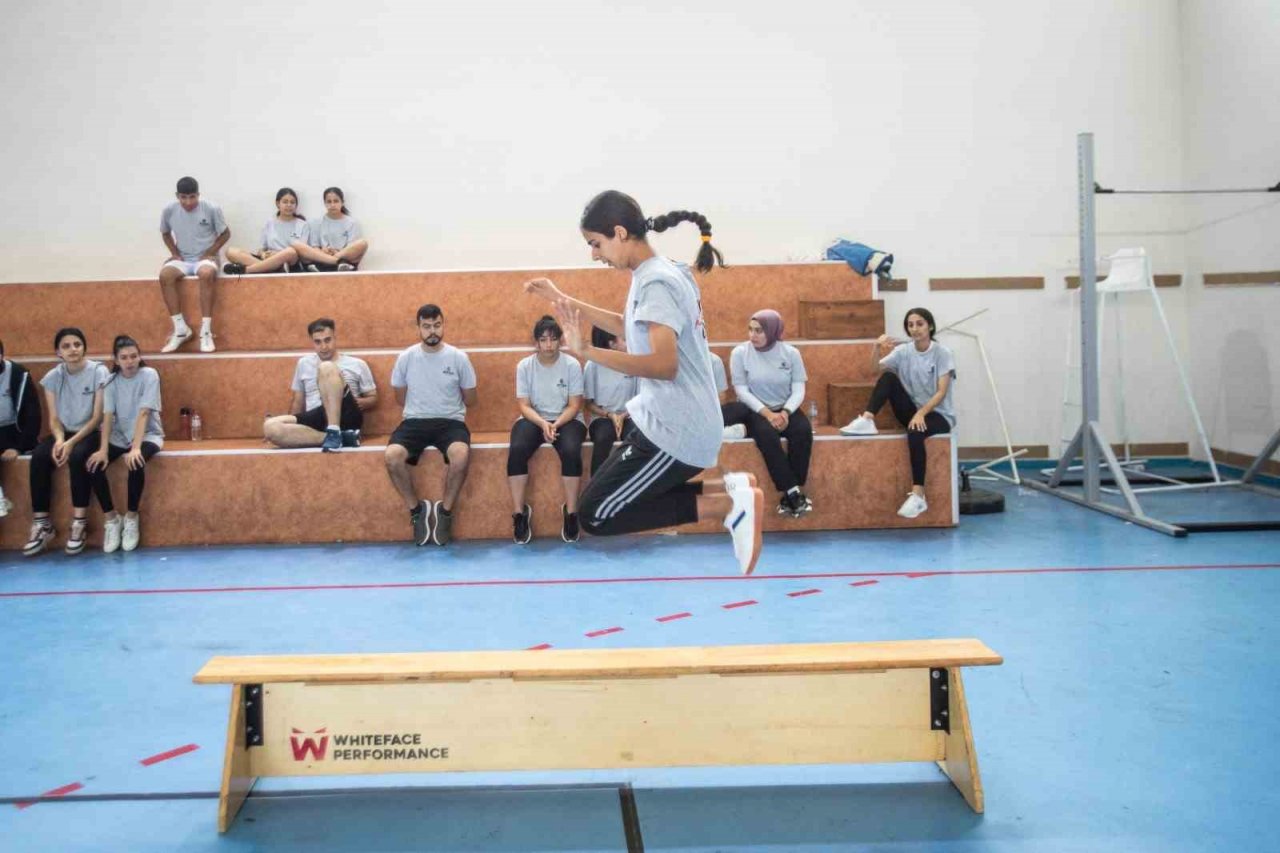 Başkan Akay: “Gençliğe destek olmak bizleri mutlu ediyor ”