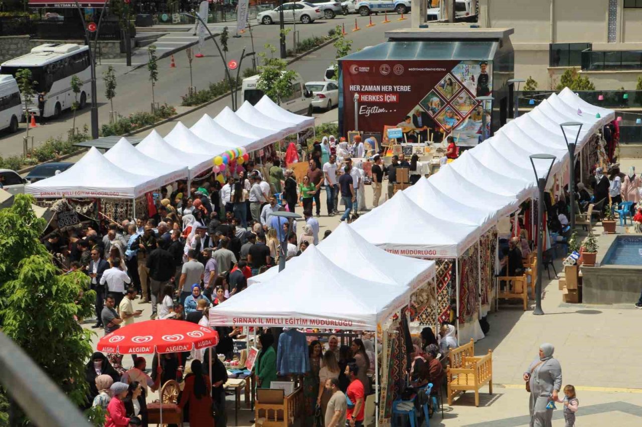 Şırnaklı kursiyerler yıl boyunca yaptıkları eserleri beğeniye sundu
