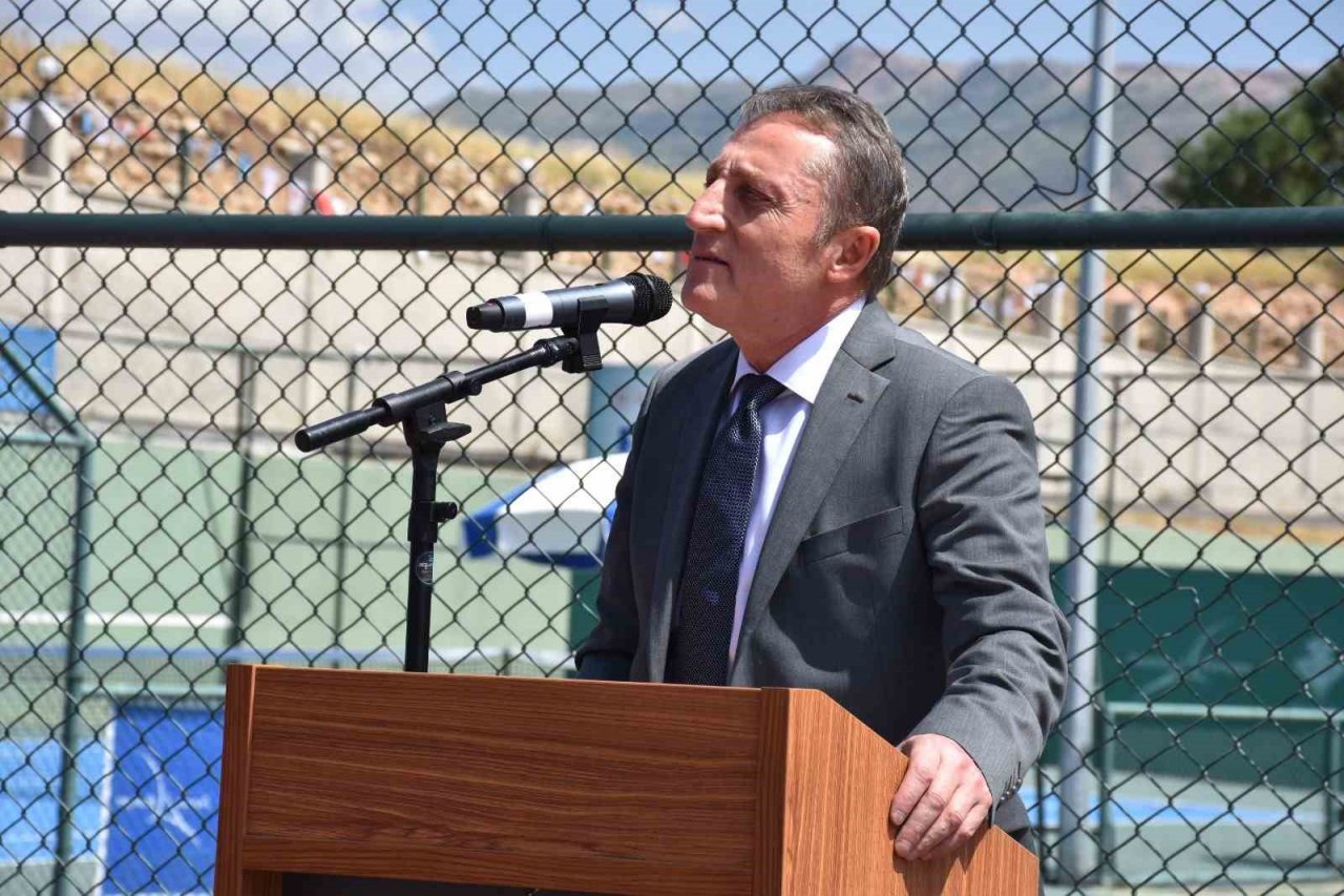 Şırnak’ta üniversiteler arası Tenis Bölge Şampiyonası başladı