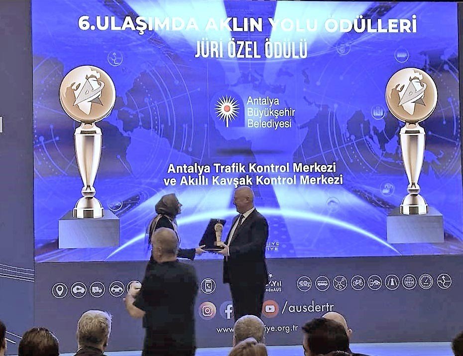Akıllı Kavşak Kontrol Merkezi ödül aldı