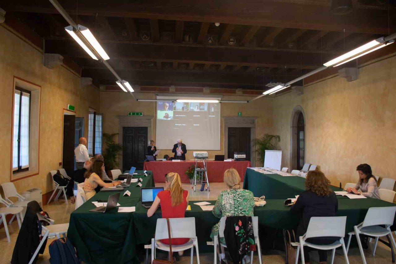 Muratpaşa Belediyesi, Avrupa kentleriyle yaşlılar için iş birliği yaptı