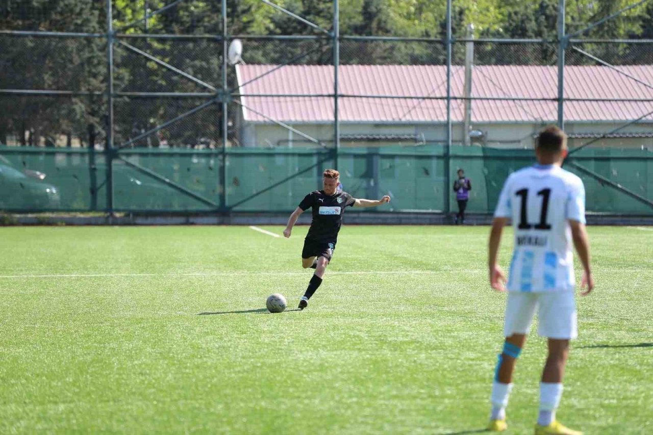 TFF 3. Lig: Beyoğlu Yeni Çarşı Spor: 1 - Efeler 09 SFK: 0