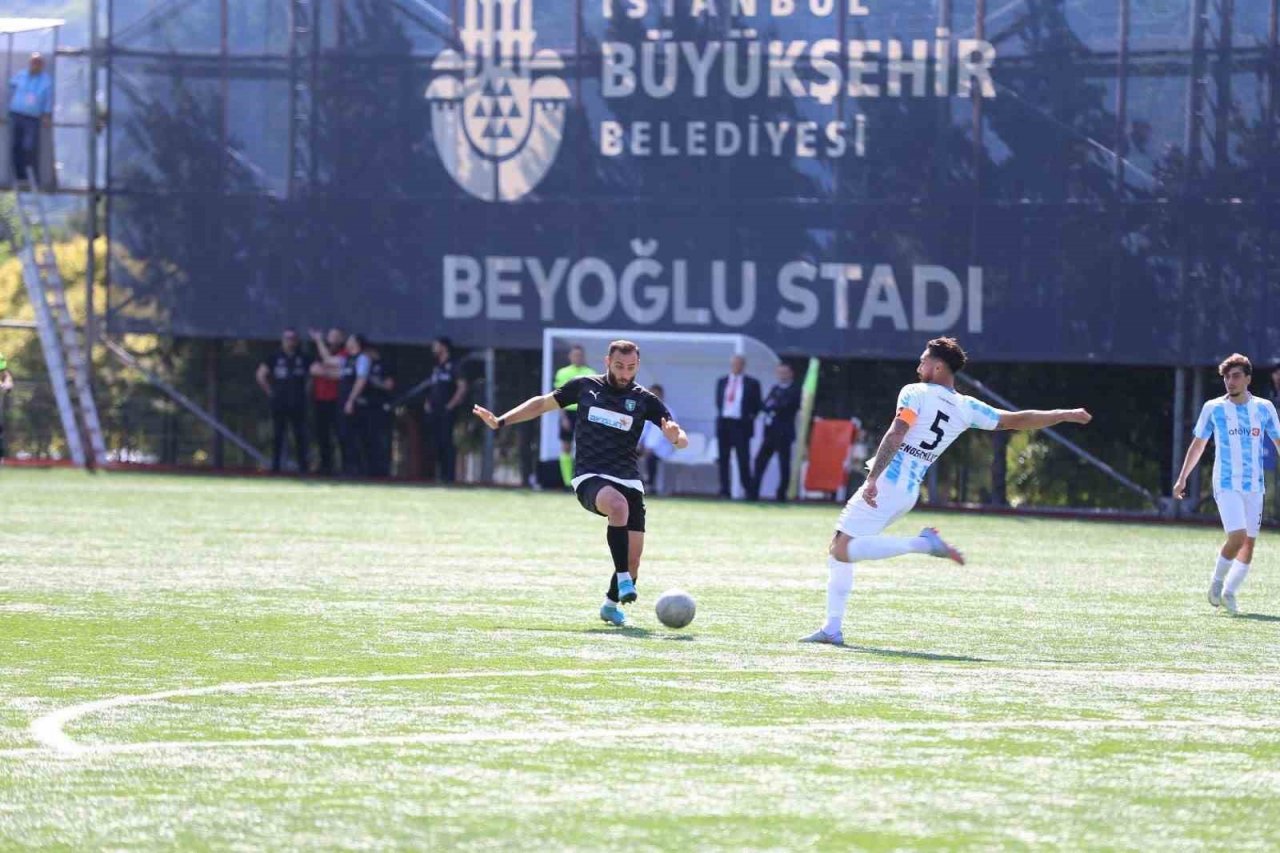 TFF 3. Lig: Beyoğlu Yeni Çarşı Spor: 1 - Efeler 09 SFK: 0