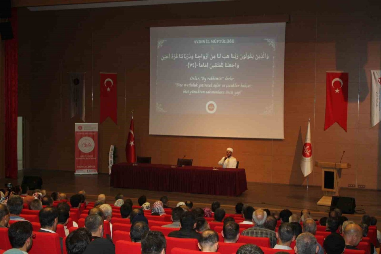 Aydın’da ’En Güvenliği Sığınağımız; Aile’ Semineri düzenlendi