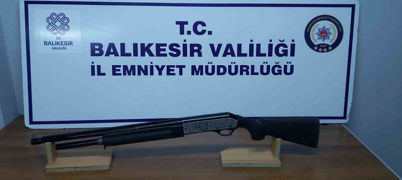 Balıkesir’de 45 aranan şahıstan, 24’ü tutuklandı