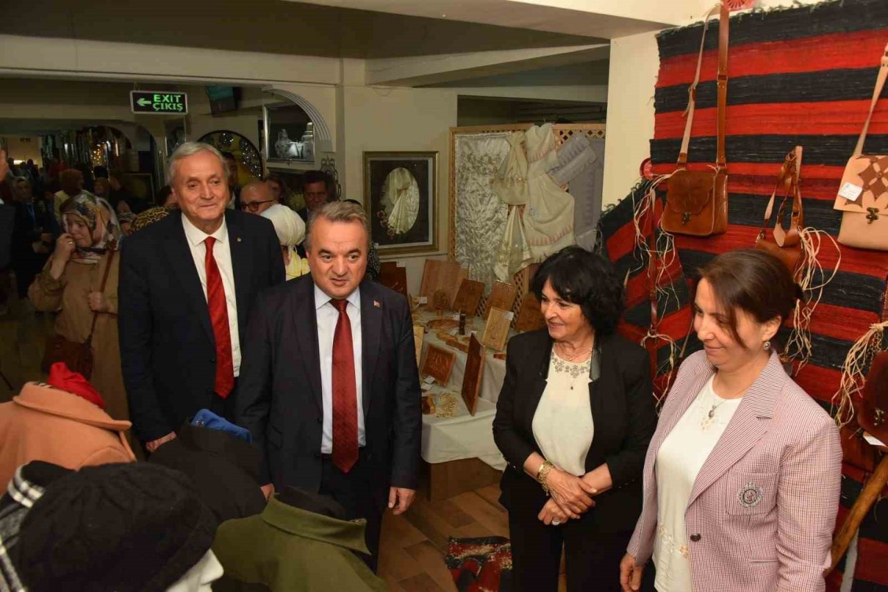 Yaygın Eğitim Haftası etkinlikleri ’Sene Sonu Sergisi’ nin açılışı ile başladı