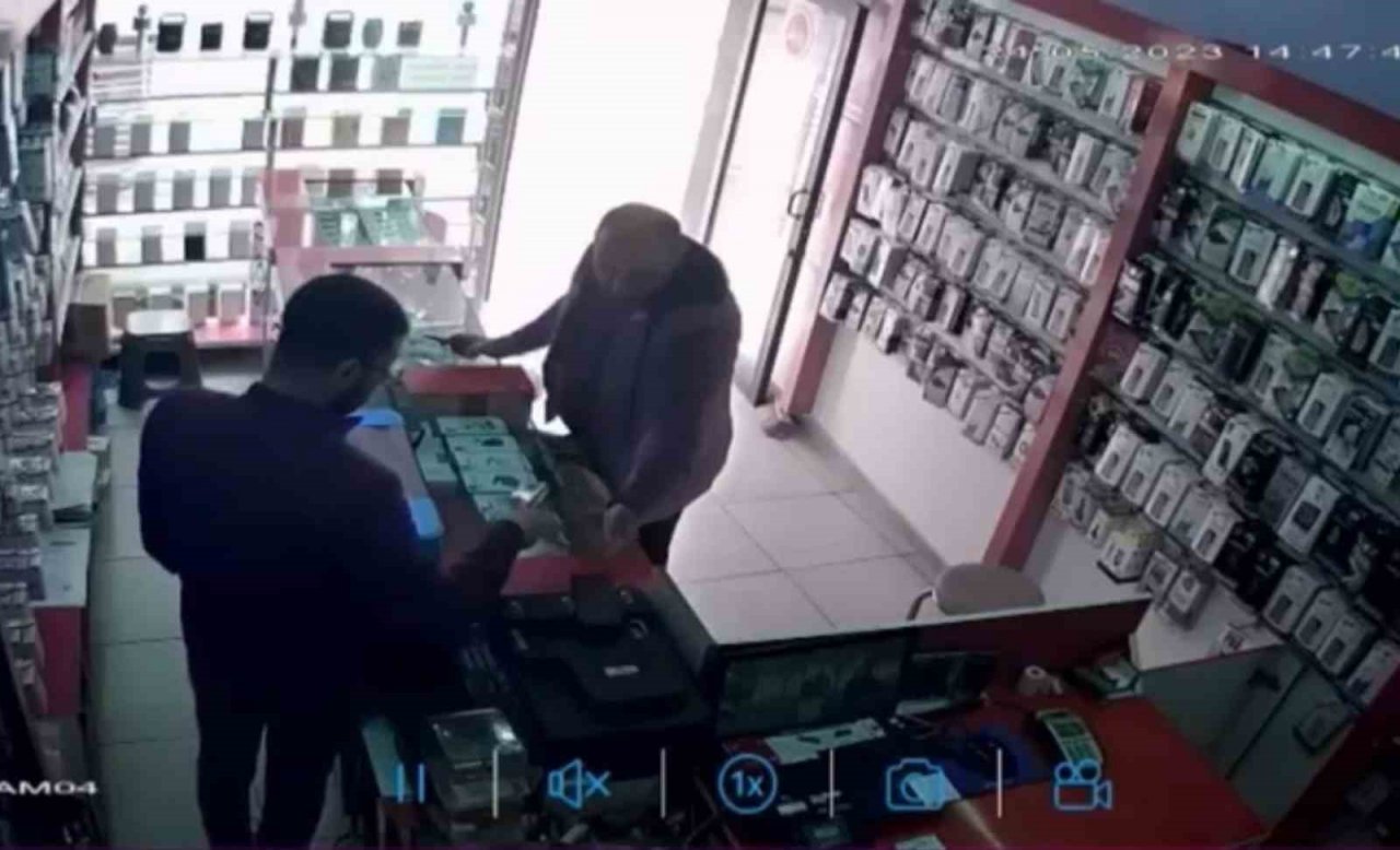 Kendisini dolandıran müşteriye seslendi: “Bu işlerle uğraşma birine toslarsın”