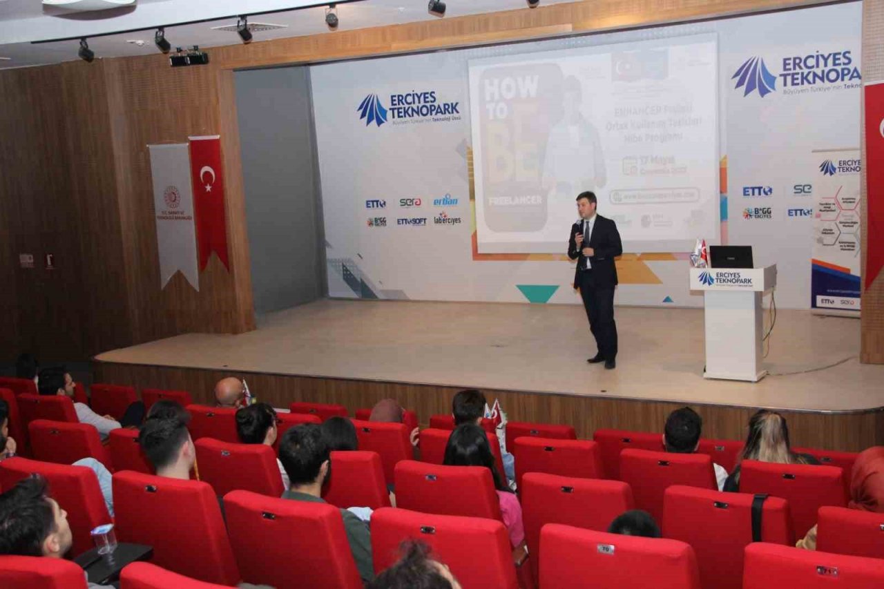 Bootcamp Erciyes çerçevesinde ‘How To Be Freelancer’ eğitimi verildi