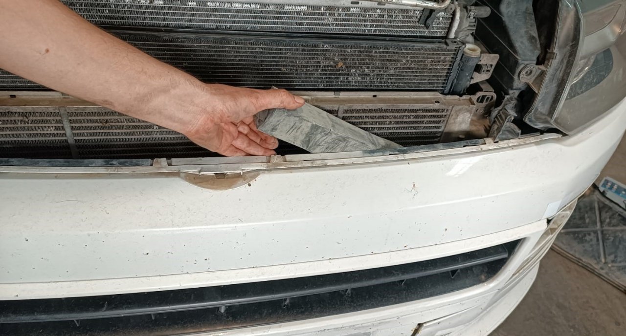 Habur Sınır Kapısı’nda bin 250 paket kaçak sigara ele geçirildi