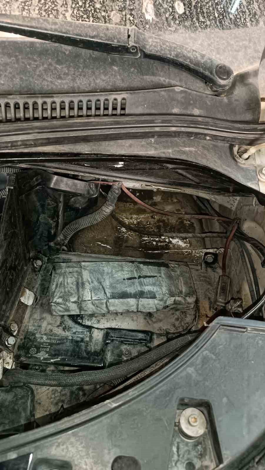 Habur Sınır Kapısı’nda bin 250 paket kaçak sigara ele geçirildi