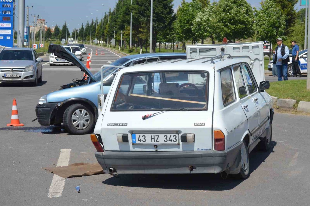 Tavşanlı’da trafik kazası, 2 yaralı