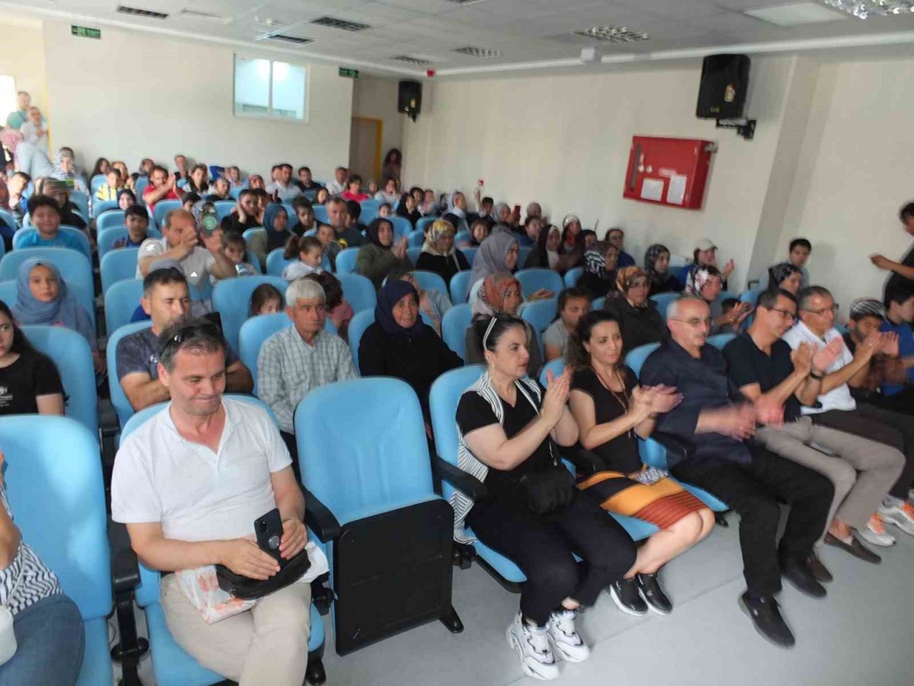 Balıkesirli öğrenciler destan yazan kahramanları canlandırdı