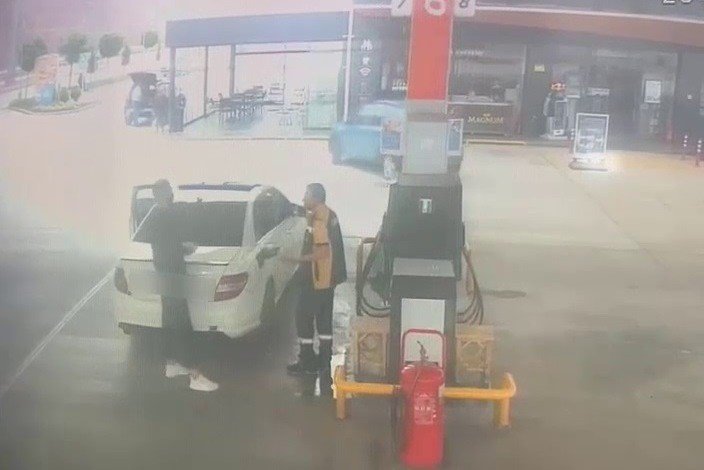 İzmir polisinden kalpazanlara geçit yok: 2 tutuklu