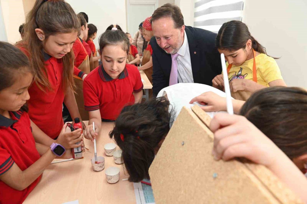 Karesi Atık Getirme Merkezi öğrencileri ağırladı