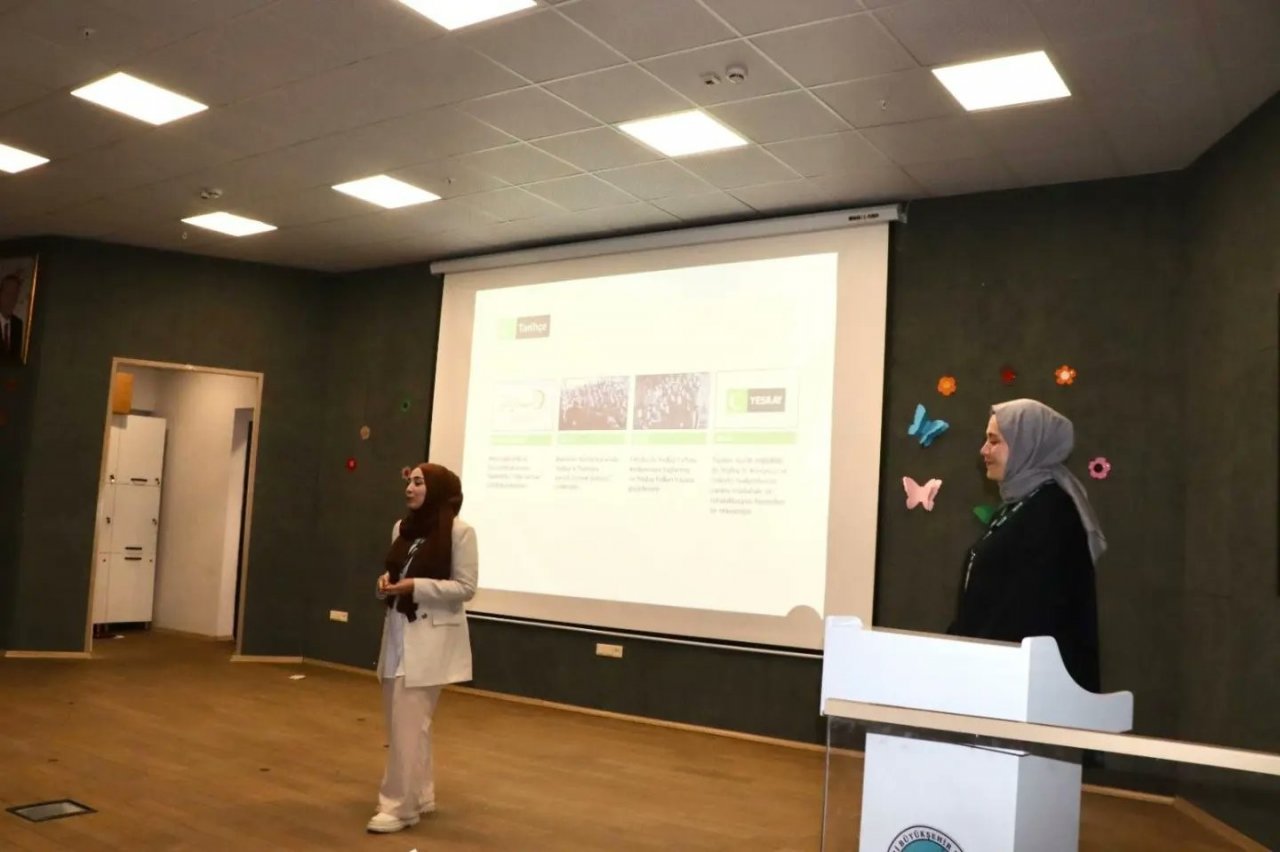 Huzur Çınarı’ndna YEŞİLAY ile Bağımlılıkla Mücadele Çalışması