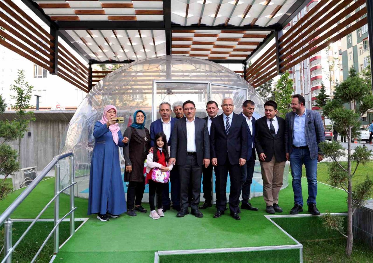 “Şeffaf oda muhteşem”