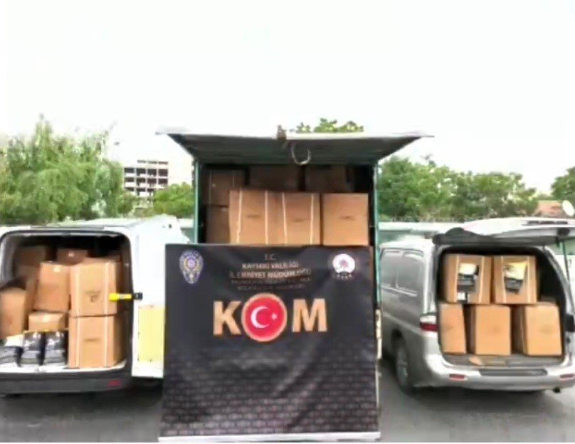 Kayseri’de 2 ton 760 kilo sahte bandrollü tütün ele geçirildi