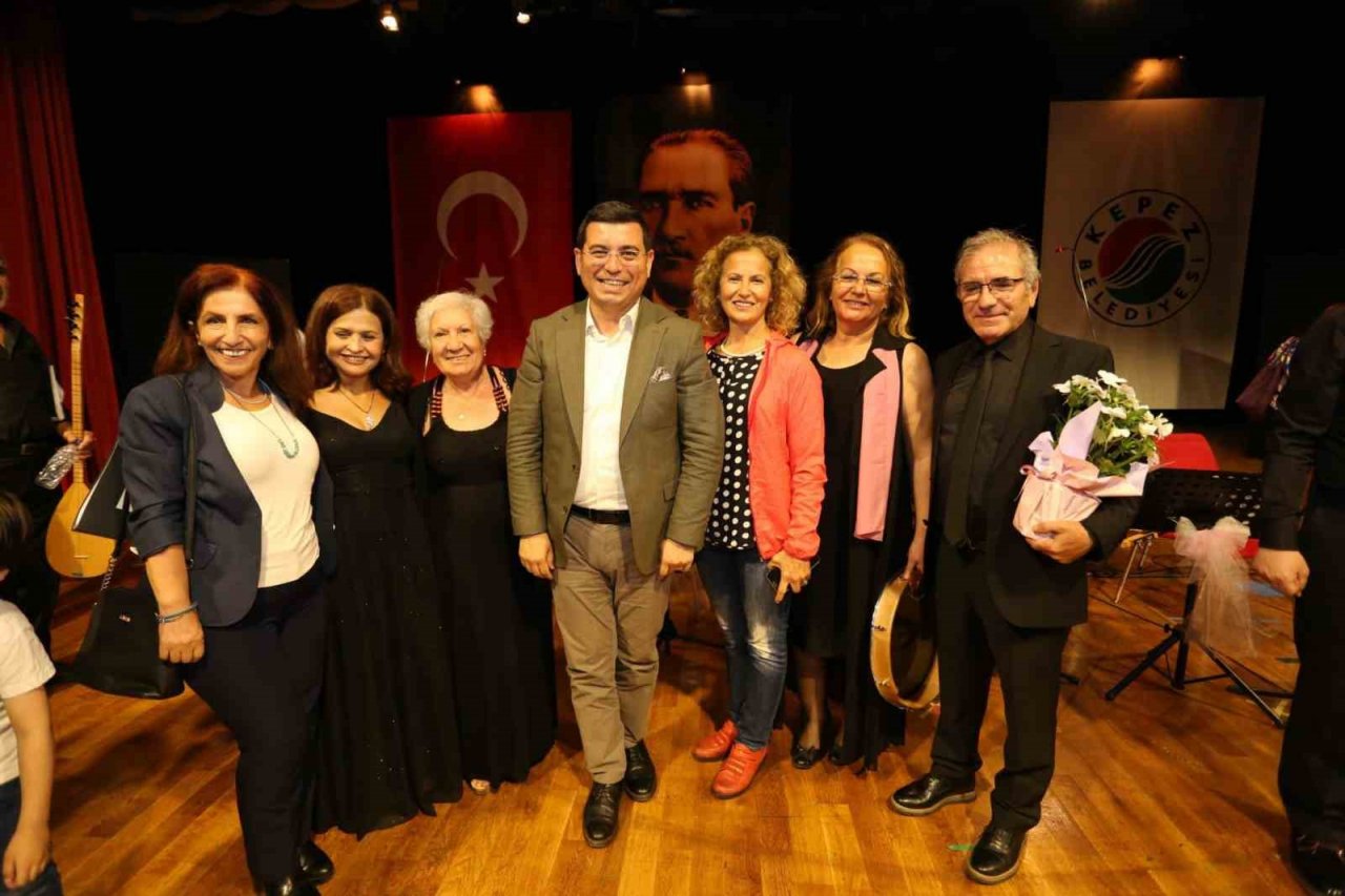 Kepez’de Anadolu’nun renkleri türkülerle dile geldi