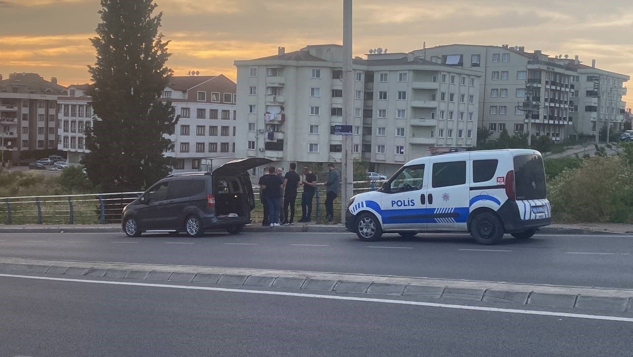 Aracıyla seyir halindeyken hayatının şokunu yaşadı