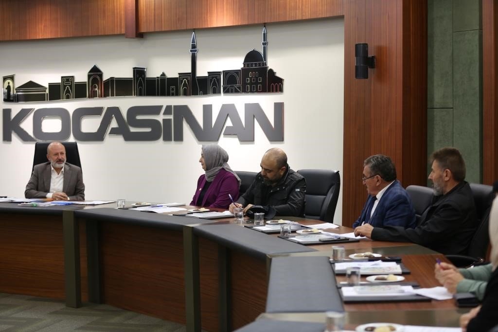 Kocasinan’da mahallelerin istekleri, daha hızlı çözüme kavuşuyor