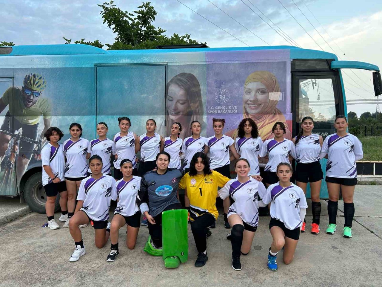 Muğla’daki okul şampiyonada grup lideri oldu