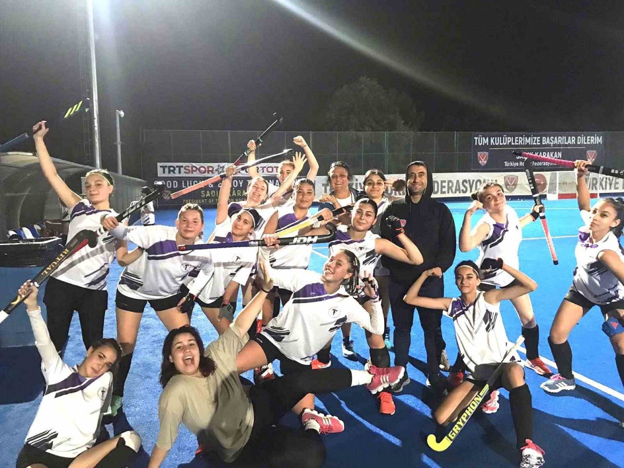 Muğla’daki okul şampiyonada grup lideri oldu