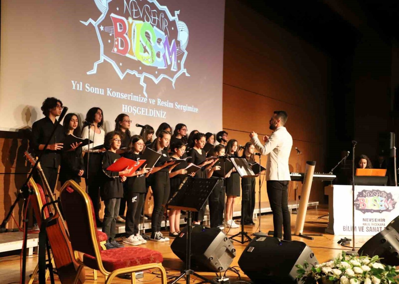 NEVÜ’de yıl sonu sergisi ve konser programı düzenlendi