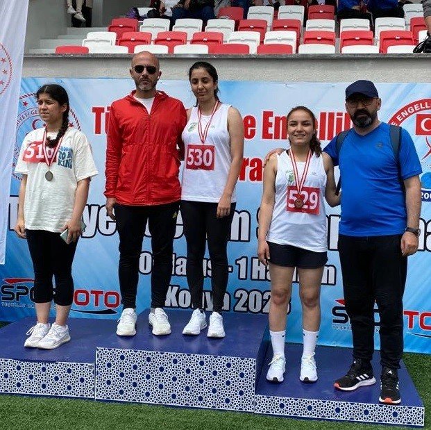 Nilüferli atletler 17 madalya kazandı