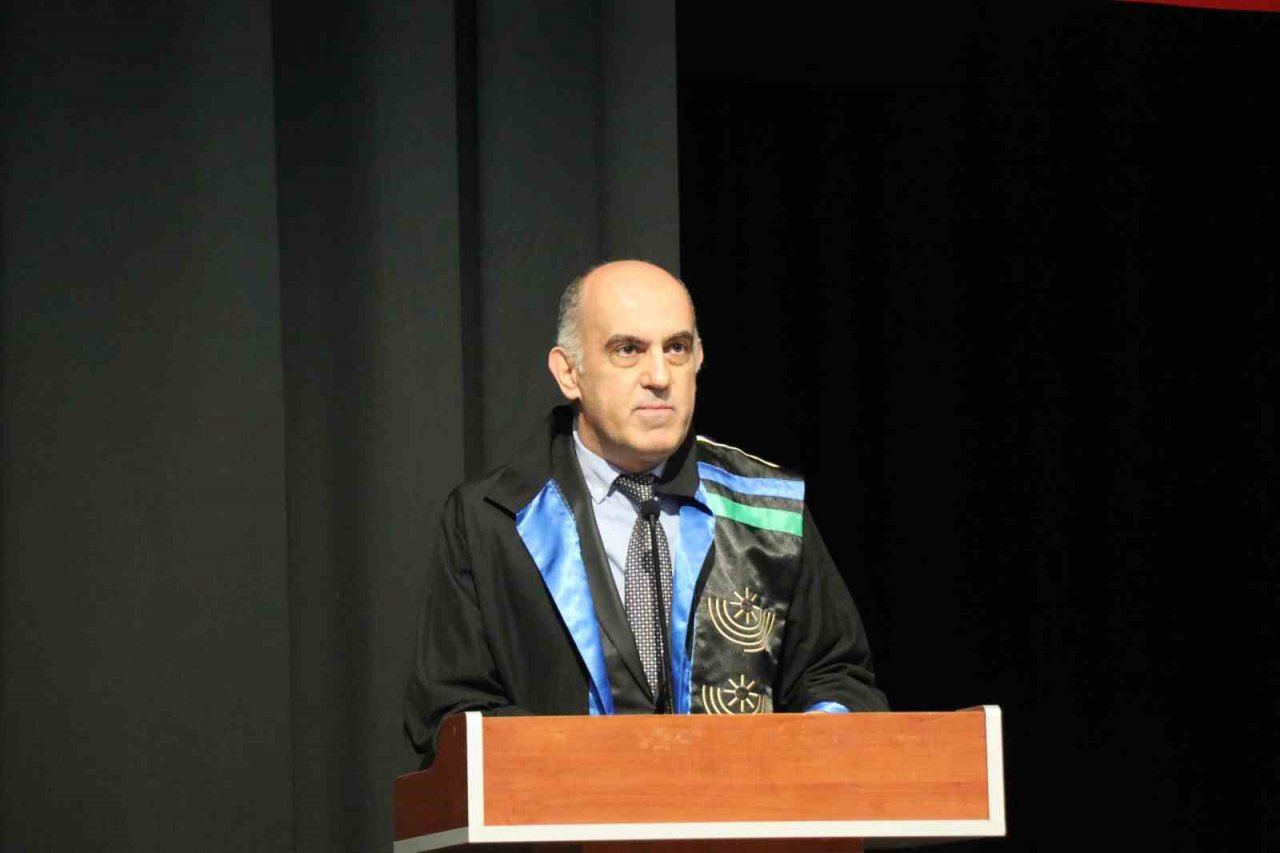 Geleceğin iletişimcileri mezun oldu