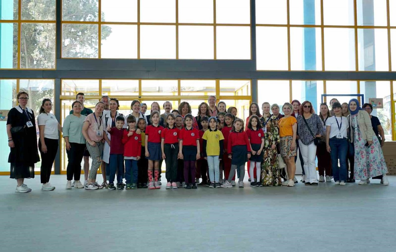 Yabancı öğretmenler ’Bilim Samsun’a hayran kaldı